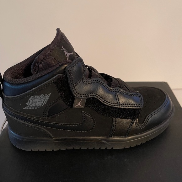 Jordan 1 Mid Alt (PS) sneakers toddler size 13c - Picture 4 of 5